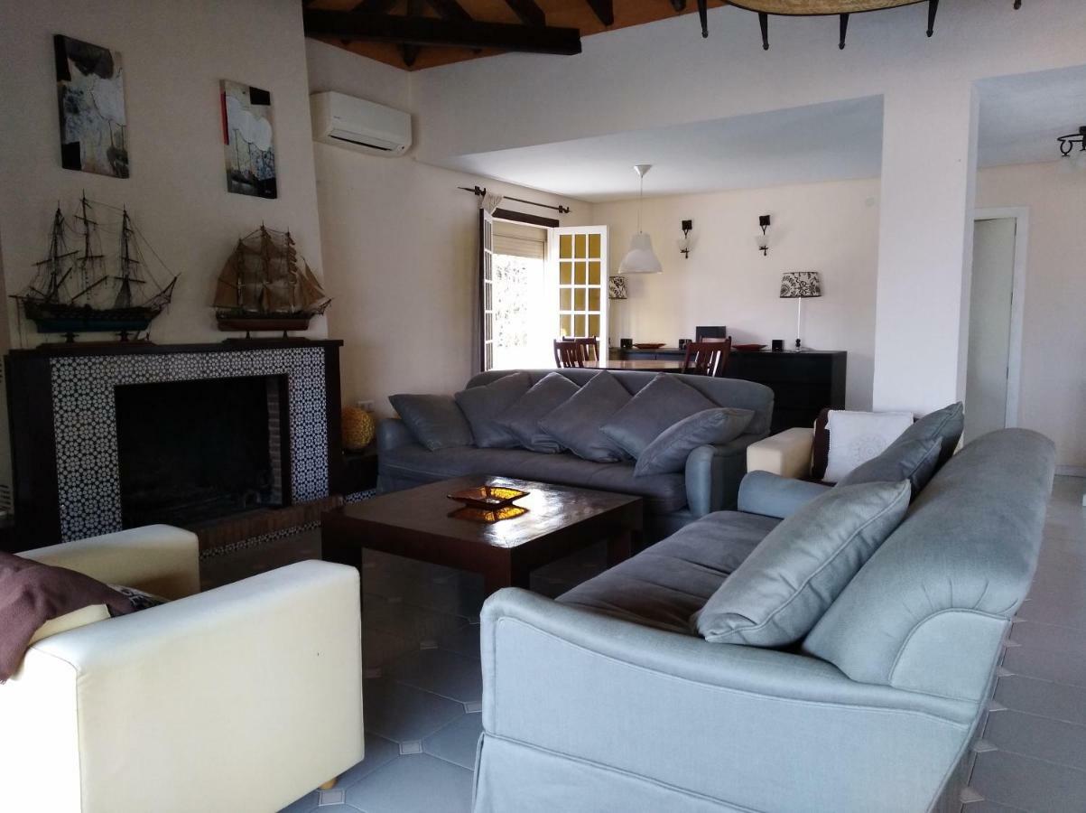 Villa Con Piscina Privada Τορρεμολίνος Εξωτερικό φωτογραφία