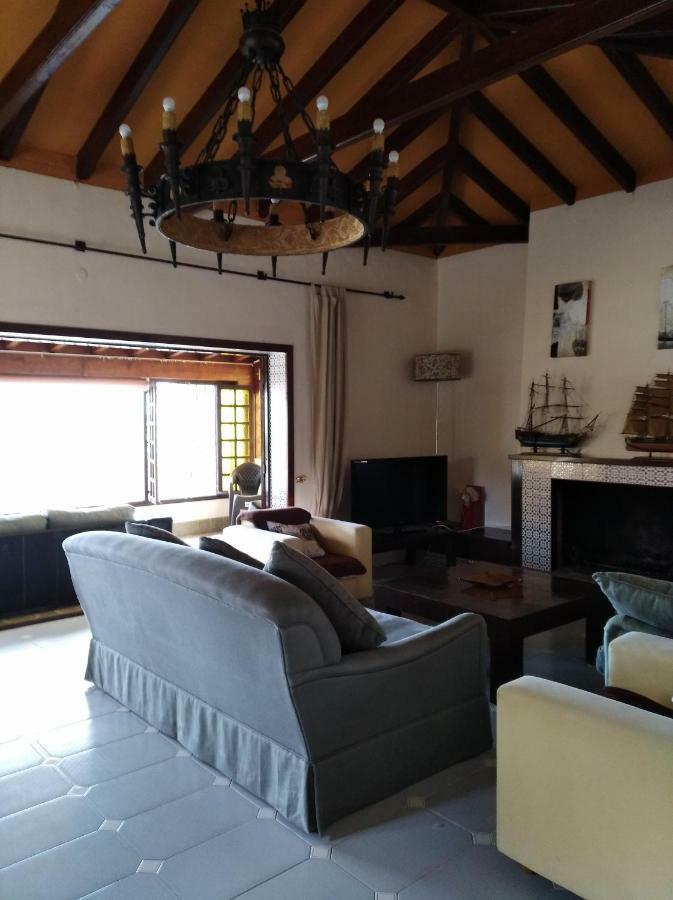 Villa Con Piscina Privada Τορρεμολίνος Εξωτερικό φωτογραφία