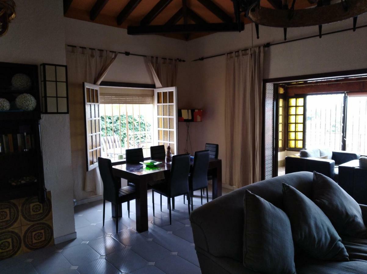 Villa Con Piscina Privada Τορρεμολίνος Εξωτερικό φωτογραφία